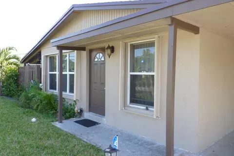 1211 W 2nd St, Riviera Beach, FL 33404
