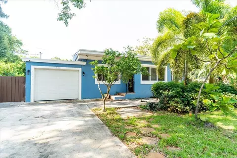 646 W Weatherbee Rd, Fort Pierce, FL 34982