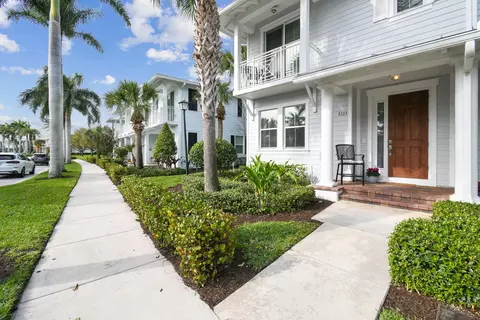 1223 N Community Dr, Jupiter, FL 33458