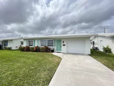 1308 SW 24th St, Boynton Beach, FL 33426