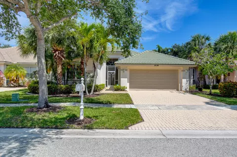 9336 Heron Cove Dr, West Palm Beach, FL 33411