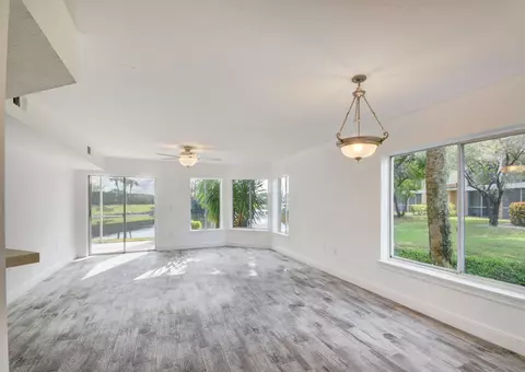 815 W Boynton Beach Blvd #3-106, Boynton Beach, FL 33426