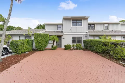 5189 Jog Ln, Delray Beach, FL 33484