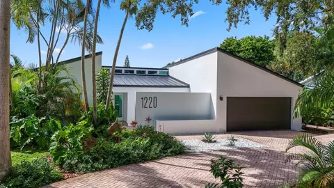 1220 NW 8th St, Boca Raton, FL 33486