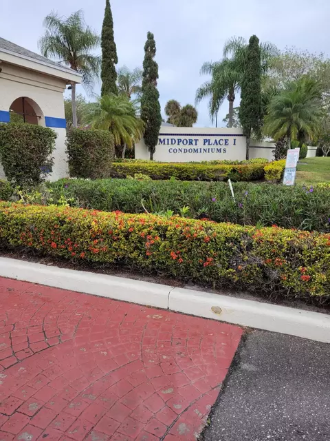 1503 SE Royal Green Cir #V-202, Port Saint Lucie, FL 34952