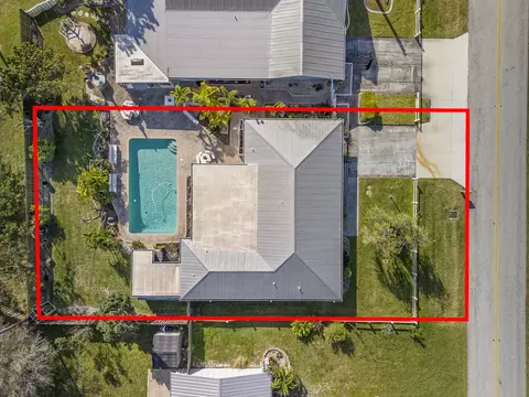 1374 NE 24th St, Jensen Beach, FL 34957