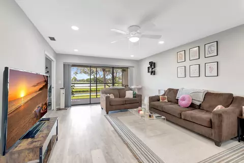2900 SW 22nd Cir #222E, Delray Beach, FL 33445
