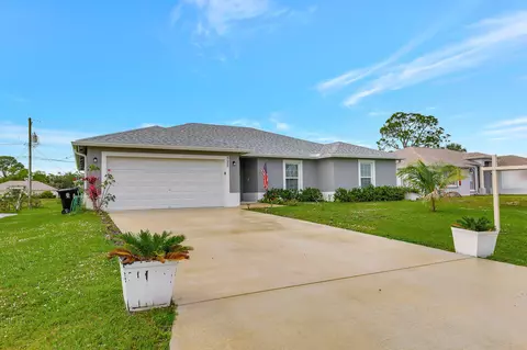 322 NW Dorchester St, Port Saint Lucie, FL 34983