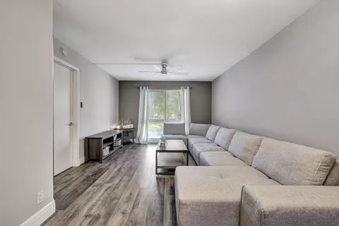 2104 S Cypress Bend Dr #205, Pompano Beach, FL 33069