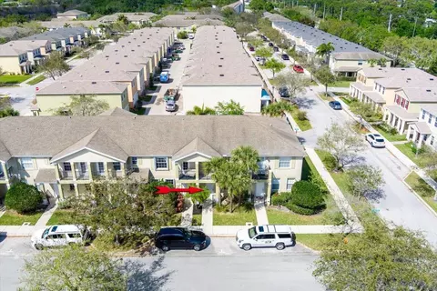 2145 SE Jamieson Dr, Port Saint Lucie, FL 34952