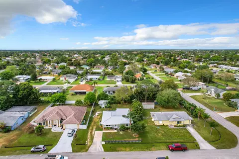 1108 SW Ithaca St, Port Saint Lucie, FL 34983