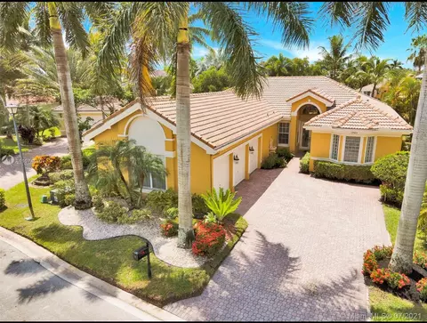 12424 NW 62nd Ct, Coral Springs, FL 33076