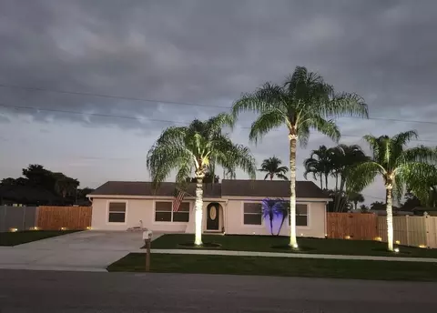 736 Orchid Dr, Royal Palm Beach, FL 33411