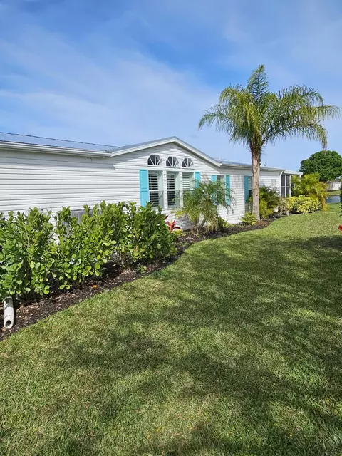 8036 Meadowlark Ln, Port Saint Lucie, FL 34952