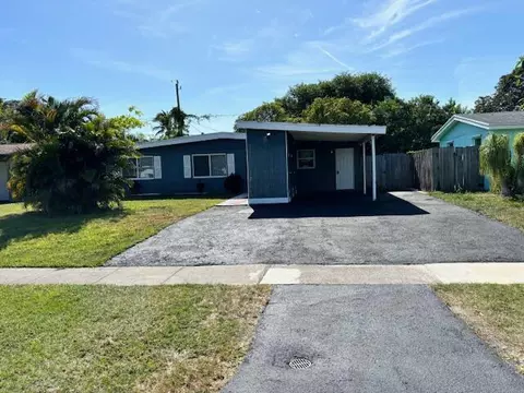 737 Camellia Dr, Royal Palm Beach, FL 33411