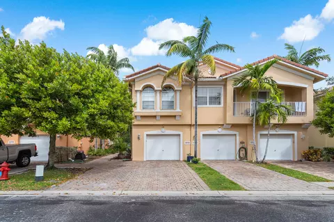 1717 Terra Cotta Dr, Riviera Beach, FL 33404
