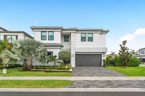 8227 Oceanus Dr, Boca Raton, FL 33496 photo 1