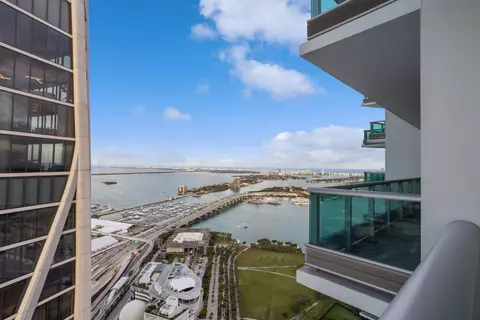 900 Biscayne Blvd #5410, Miami, FL 33132