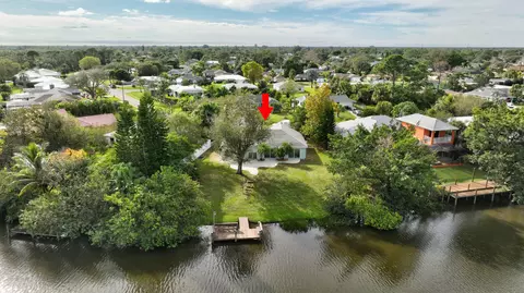 799 NEmerson St, Port Saint Lucie, FL 34983