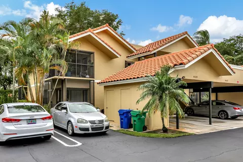 8435 Shadow Court Ct, Coral Springs, FL 33071