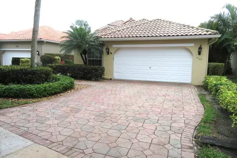 5322 Brookview Dr, Boynton Beach, FL 33437