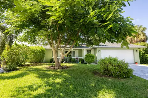2326 SW Abalon Cir, Port Saint Lucie, FL 34953