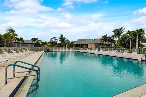 18081 SE Country Club Dr #72, Jupiter, FL 33469