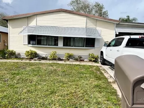 6407 Alemendra St, Fort Pierce, FL 34951