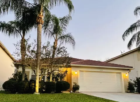 5357 Meadows Edge Dr, Lake Worth, FL 33463