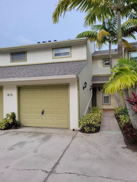 973 NW Spruce Ridge Dr #2, Stuart, FL 34994 photo 1