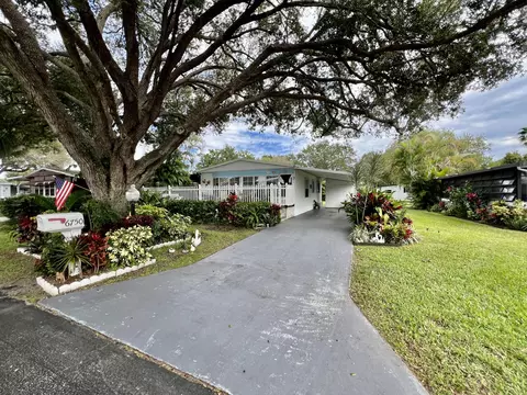 6750 NW 44th Way, Coconut Creek, FL 33073