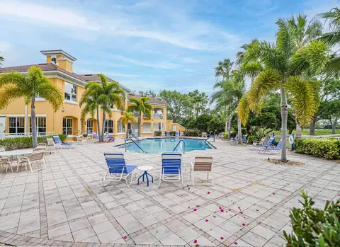 5095 Fairways Cir #I108, Vero Beach, FL 32967