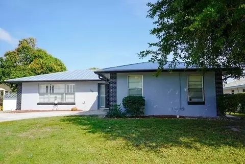 108 Timber Run W, Riviera Beach, FL 33407