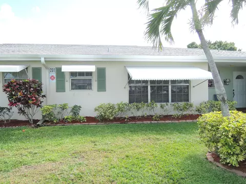 201 Manatee Ln #C, Fort Pierce, FL 34982
