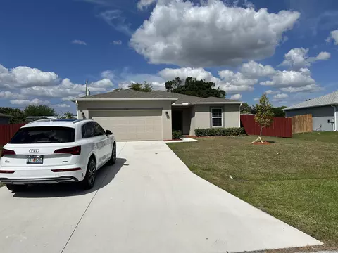 2326 SE Patio Cir, Port Saint Lucie, FL 34952