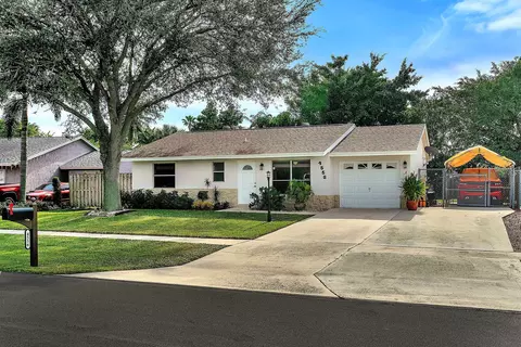 4556 S Carthage Cir S, Lake Worth, FL 33463