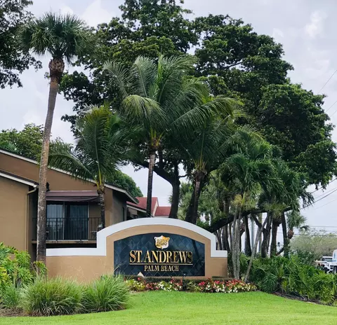 1068 N Benoist Farms Rd #212, West Palm Beach, FL 33411