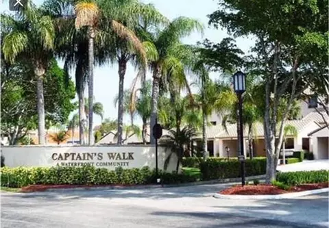 210 Captains Walk #713, Delray Beach, FL 33483