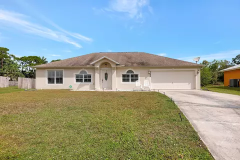 2445 SW Falcon Cir, Port Saint Lucie, FL 34953