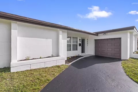 6681 NW 29th St, Sunrise, FL 33313