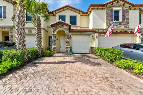 4022 Devenshire Ct, Coconut Creek, FL 33073