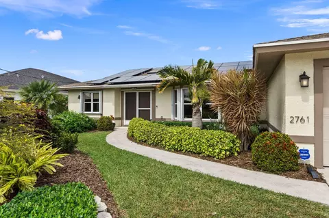 2761 SE Rawlings Rd, Port Saint Lucie, FL 34952