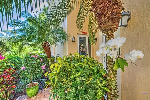 12719 SE Old Cypress Dr #902, Hobe Sound, FL 33455