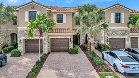 10343 Wellington Parc Dr, Wellington, FL 33449