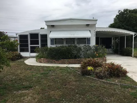 8408 SE Swan Ave, Hobe Sound, FL 33455