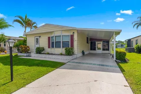 8204 Cinnamon Ln, Port Saint Lucie, FL 34952