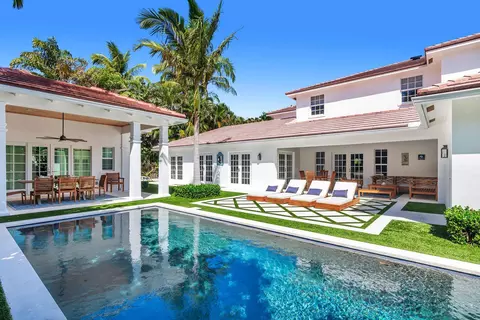 220 Dyer Rd, West Palm Beach, FL 33405