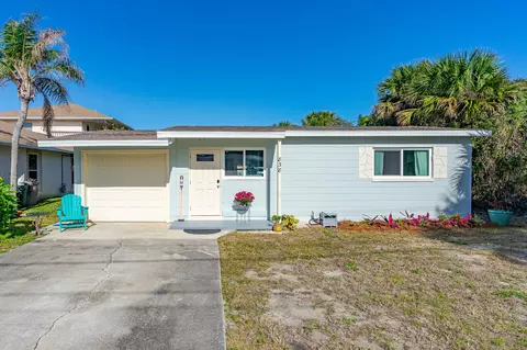838 E 9th Ave, New Smyrna Beach, FL 32169