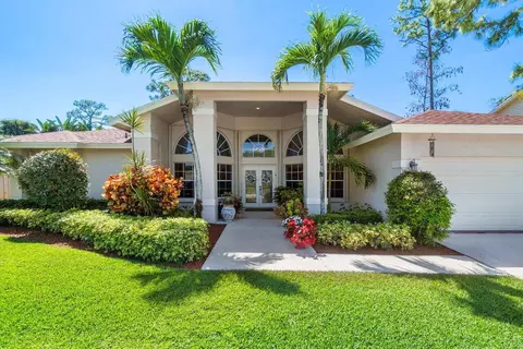 14360 Larkspur Ln, Wellington, FL 33414