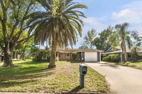 5915 23rd St, Vero Beach, FL 32966